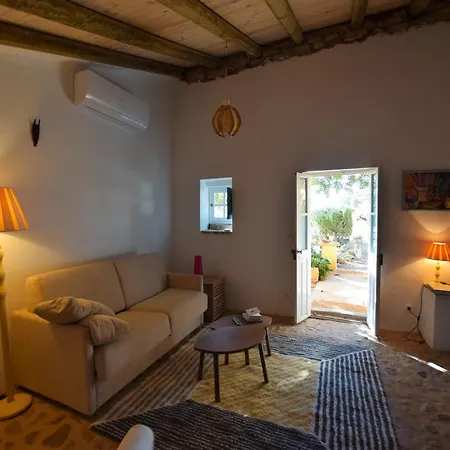 Algarve Casa With Pool Loulé