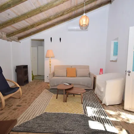 Algarve Casa With Pool