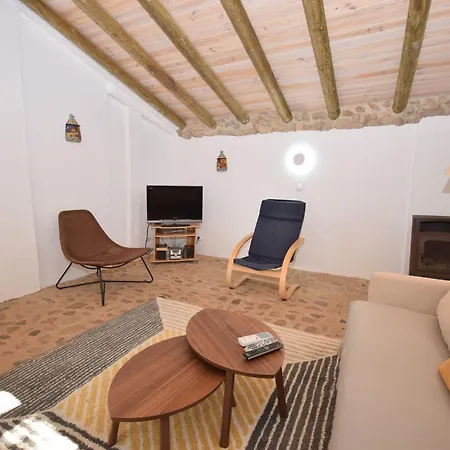 Attractive Portuguese Farm With Modern Decoration Сasa de vacaciones *