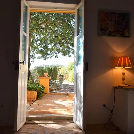 Сasa de vacaciones Attractive Portuguese Farm With Modern Decoration *