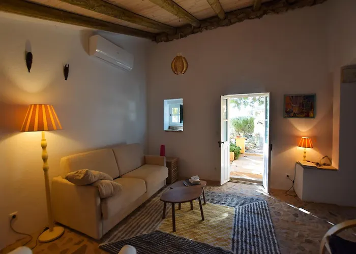 Algarve Casa With Pool Loulé